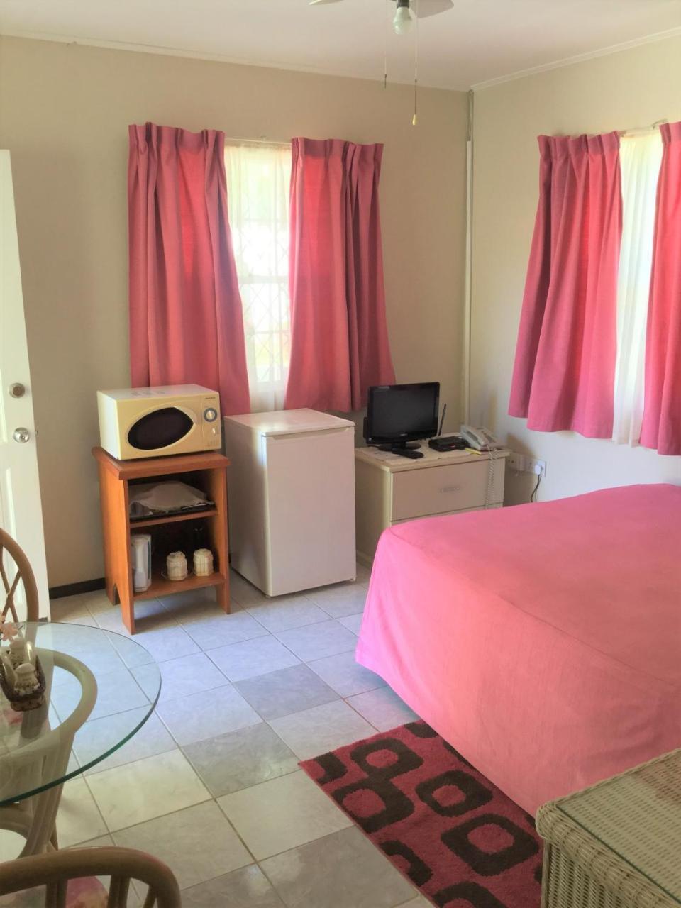 Rosewood Apartment Hotel Arnos Vale Экстерьер фото