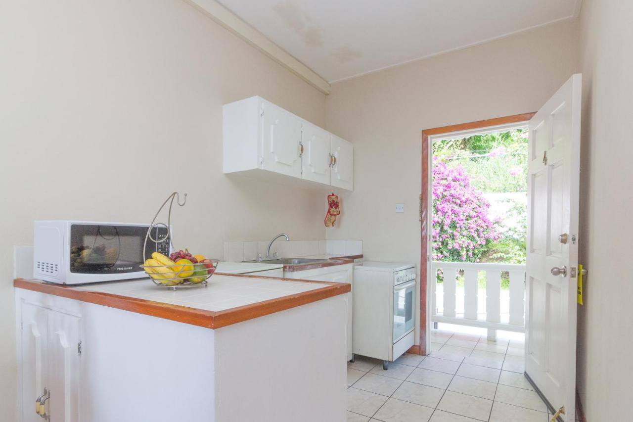 Rosewood Apartment Hotel Arnos Vale Экстерьер фото